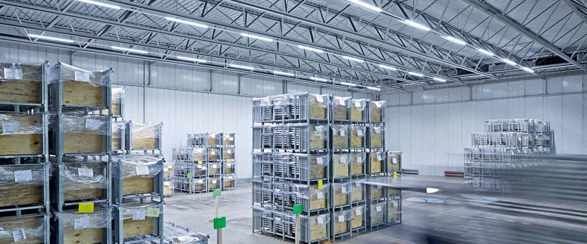 LED lighting of a warehouse